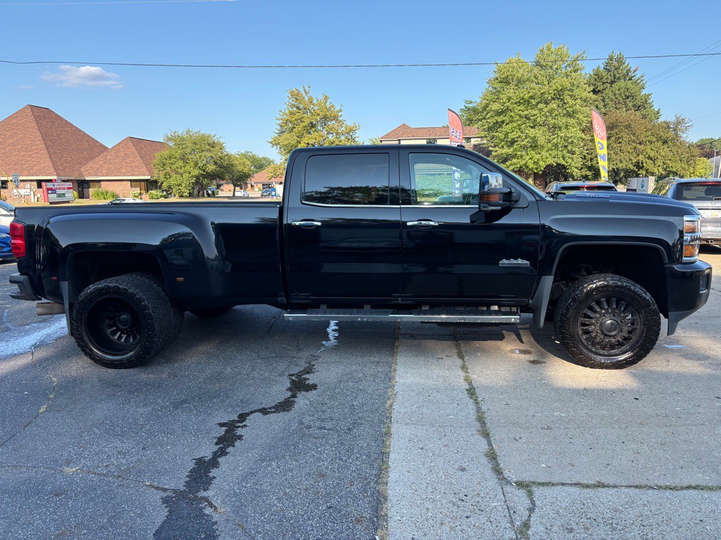 2017 Chevrolet Silverado 1500 Image 8