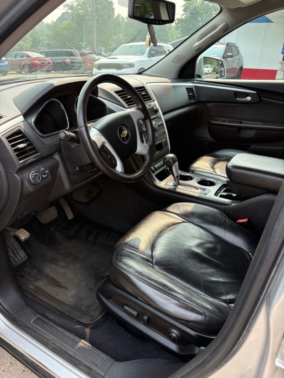 2011 Chevrolet Traverse Image 9
