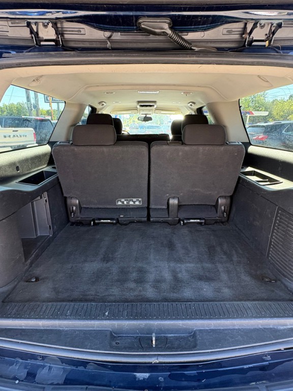 2013 Chevrolet Suburban Image 11