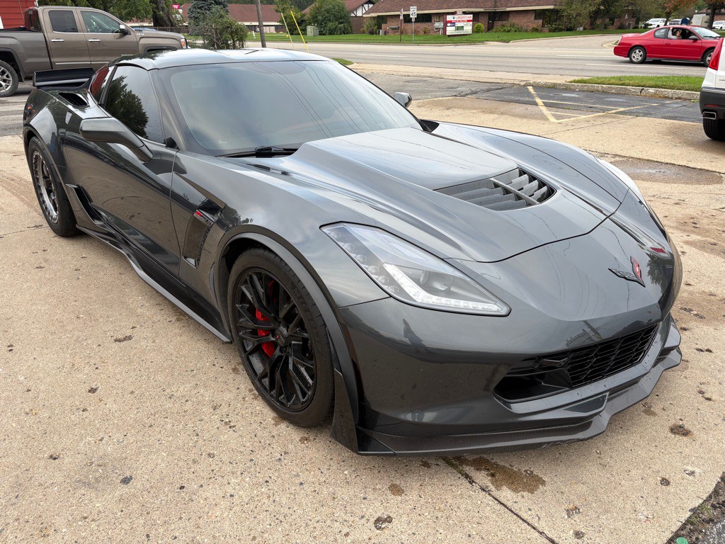 2017 Chevrolet Corvette Image 7
