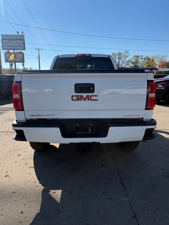 2017 GMC Sierra Image 4