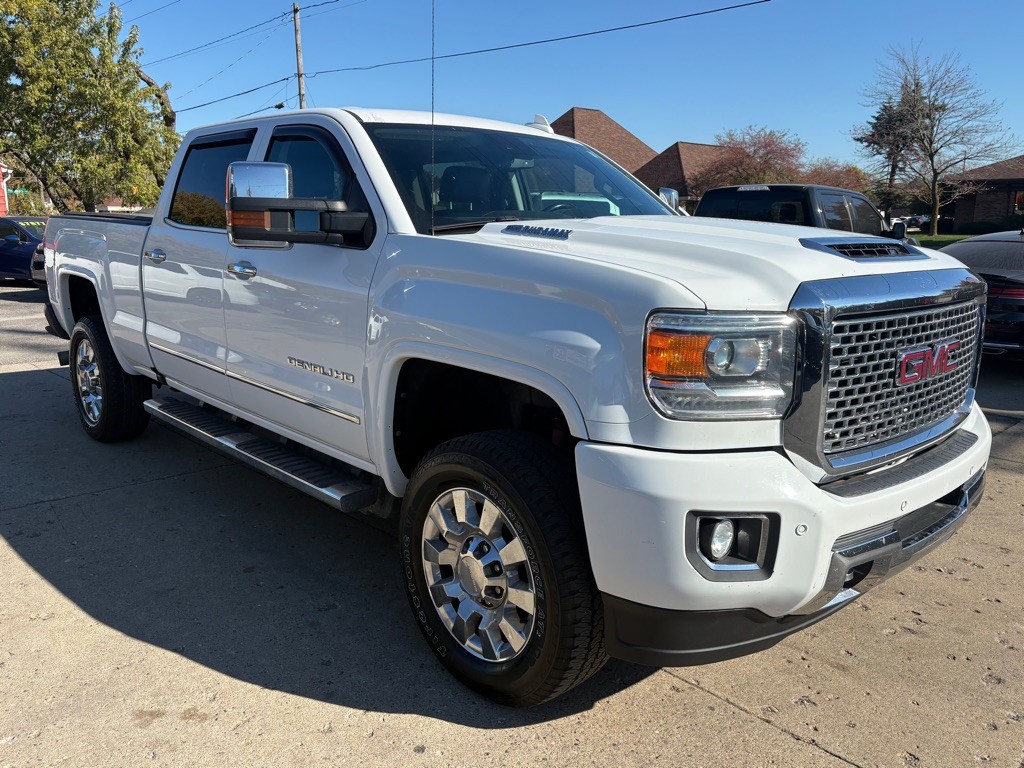 2017 GMC Sierra Image 7