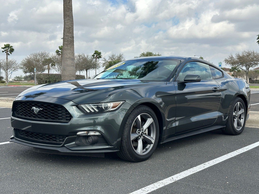 2016 Ford Mustang Image 2