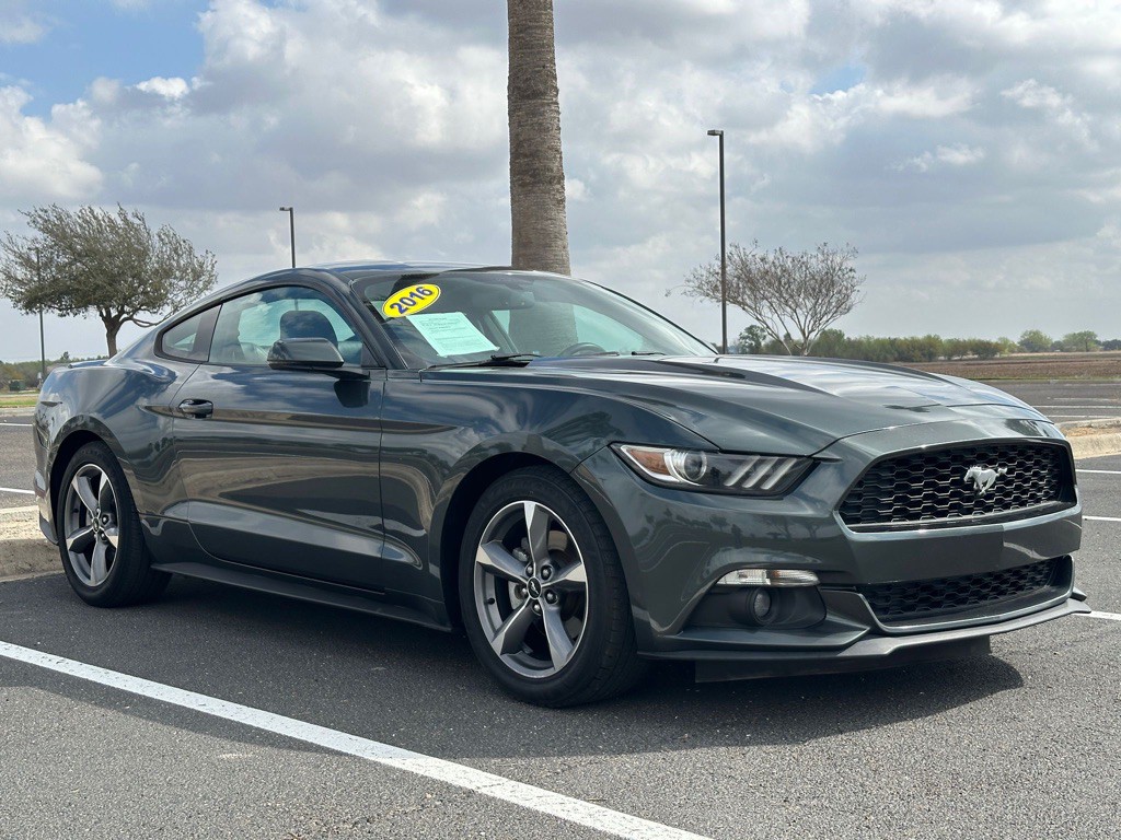 2016 Ford Mustang Image 3