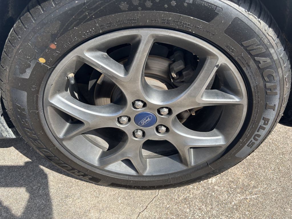 2014 Ford Focus Image 24