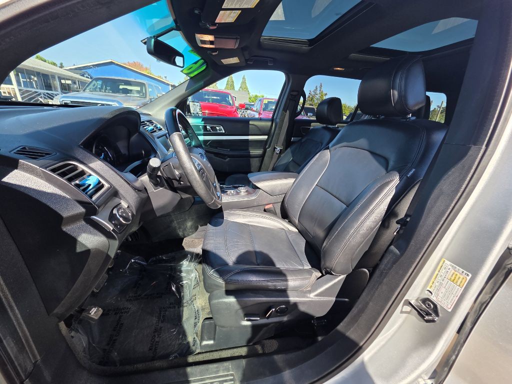 2016 Ford Explorer Image 10