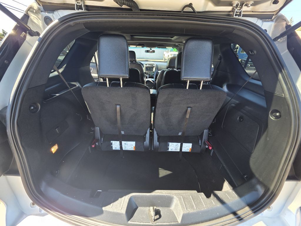 2016 Ford Explorer Image 15