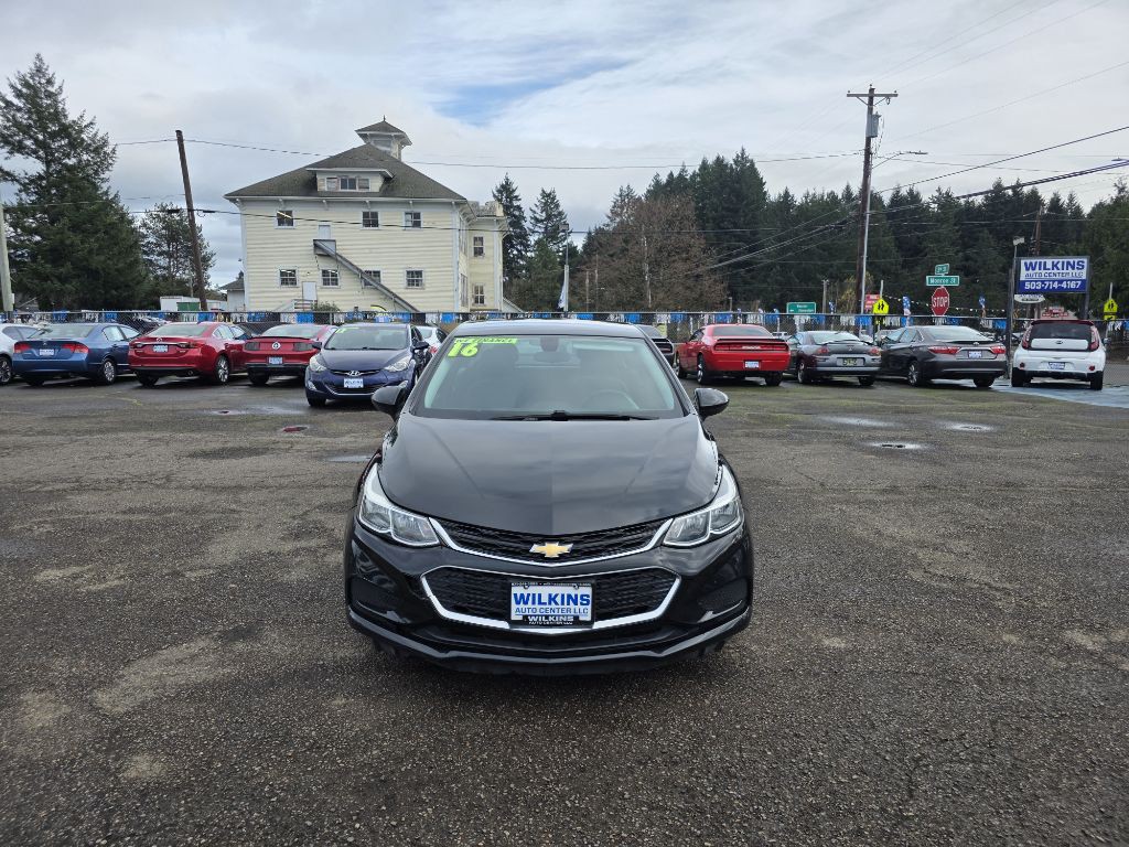 2016 Chevrolet Cruze Image 2