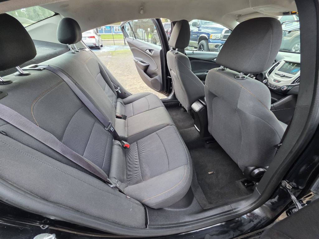 2016 Chevrolet Cruze Image 17