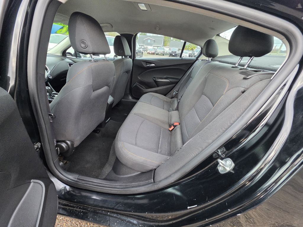 2016 Chevrolet Cruze Image 18