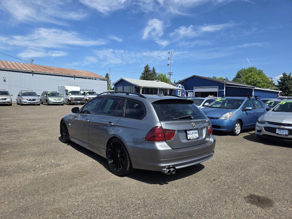 2010 BMW 3 Series Image 7