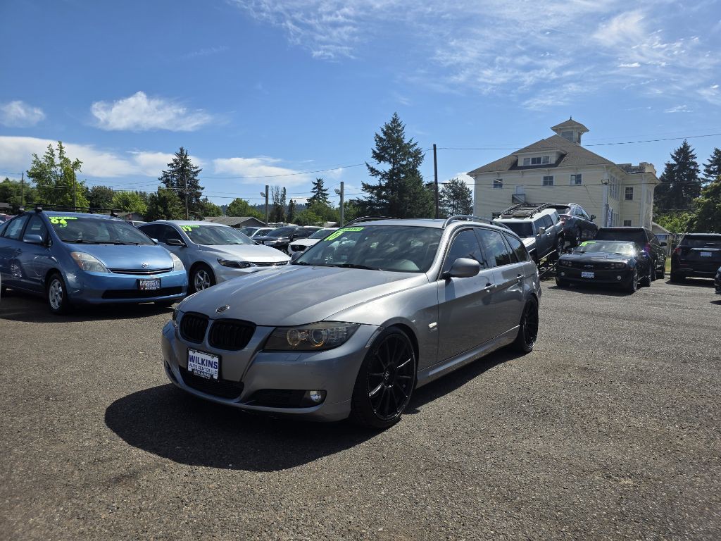 2010 BMW 3 Series Image 1