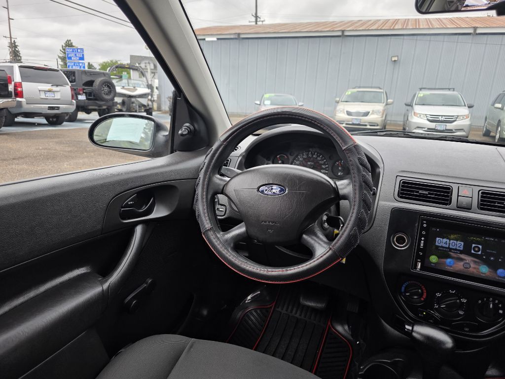 2006 Ford Focus Image 10