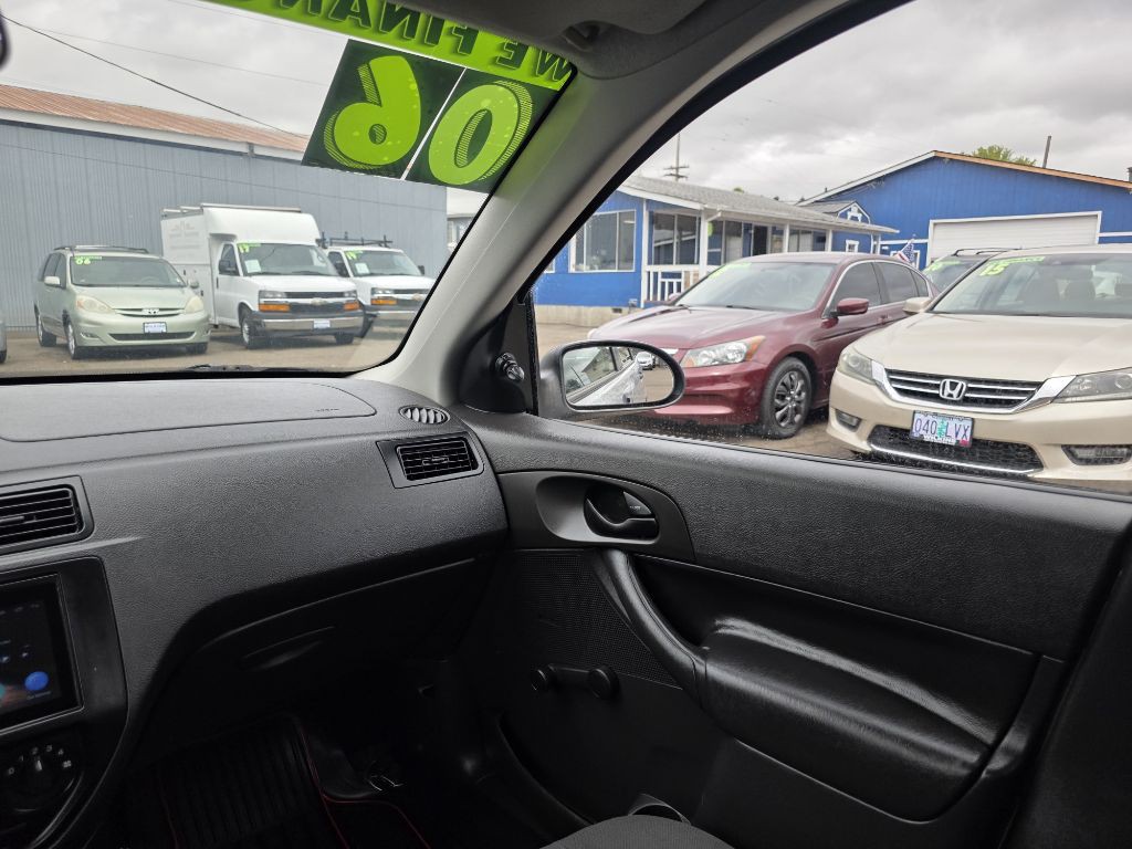 2006 Ford Focus Image 11