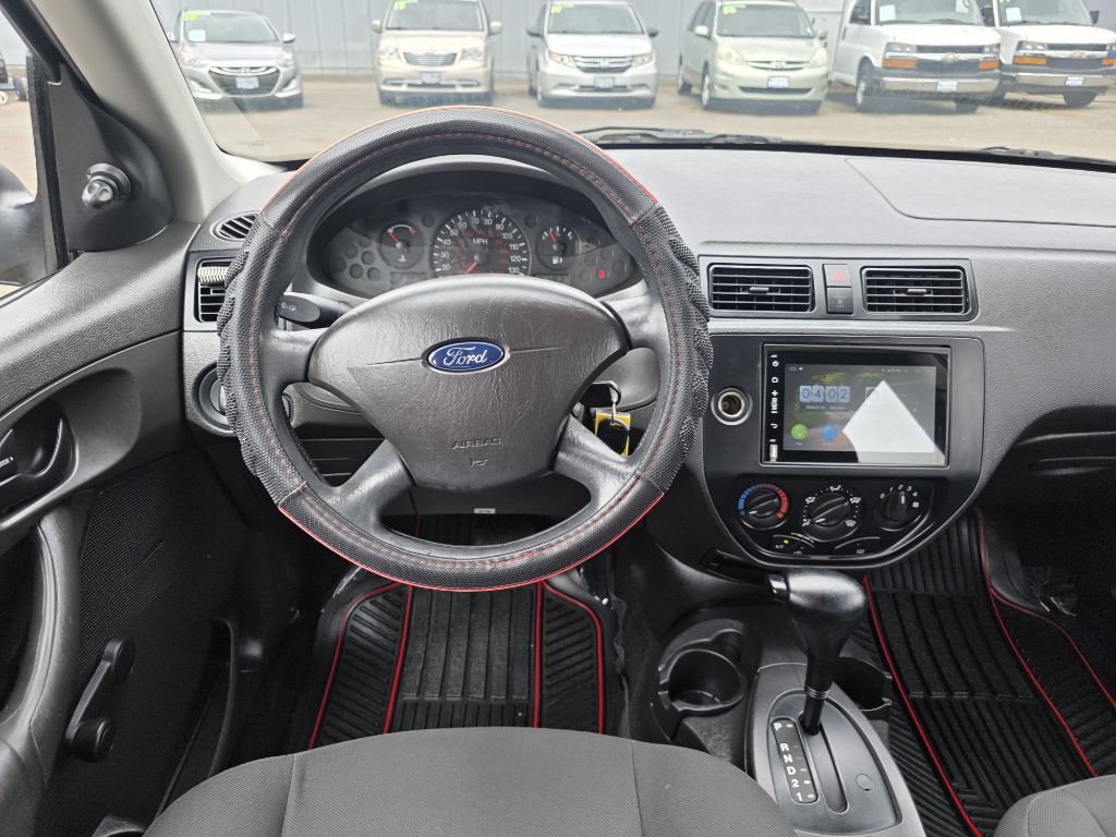 2006 Ford Focus Image 12