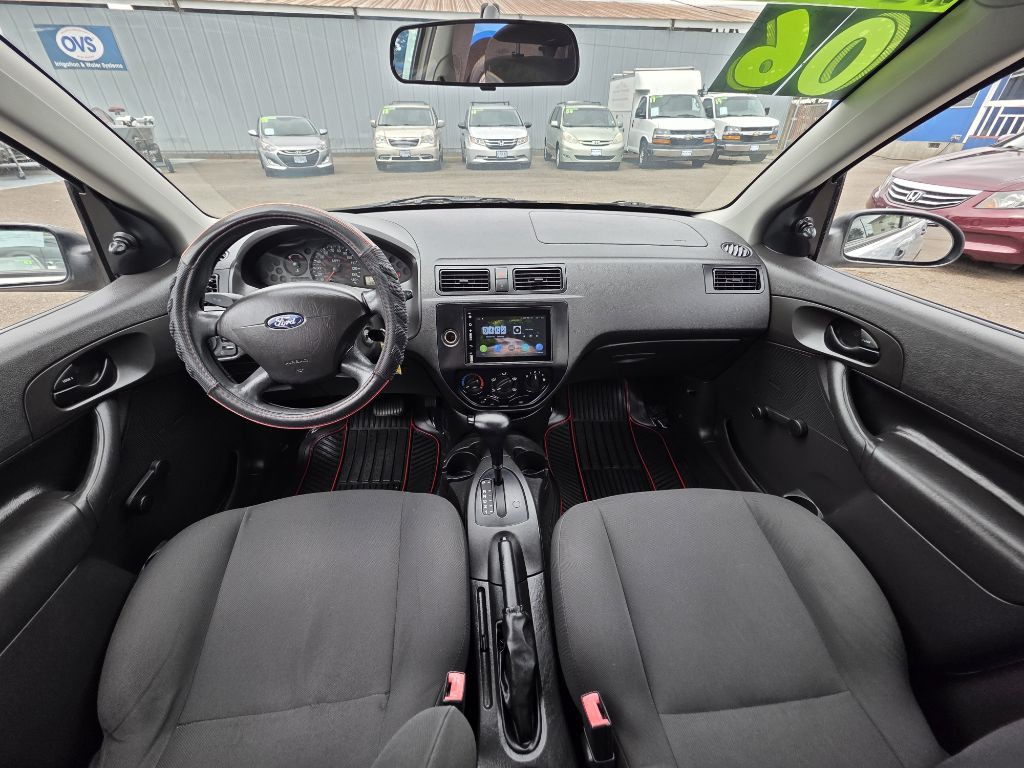 2006 Ford Focus Image 13