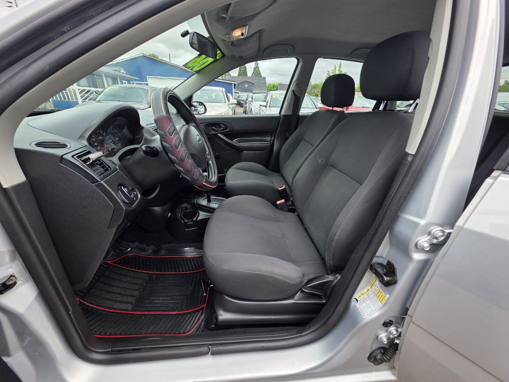 2006 Ford Focus Image 14