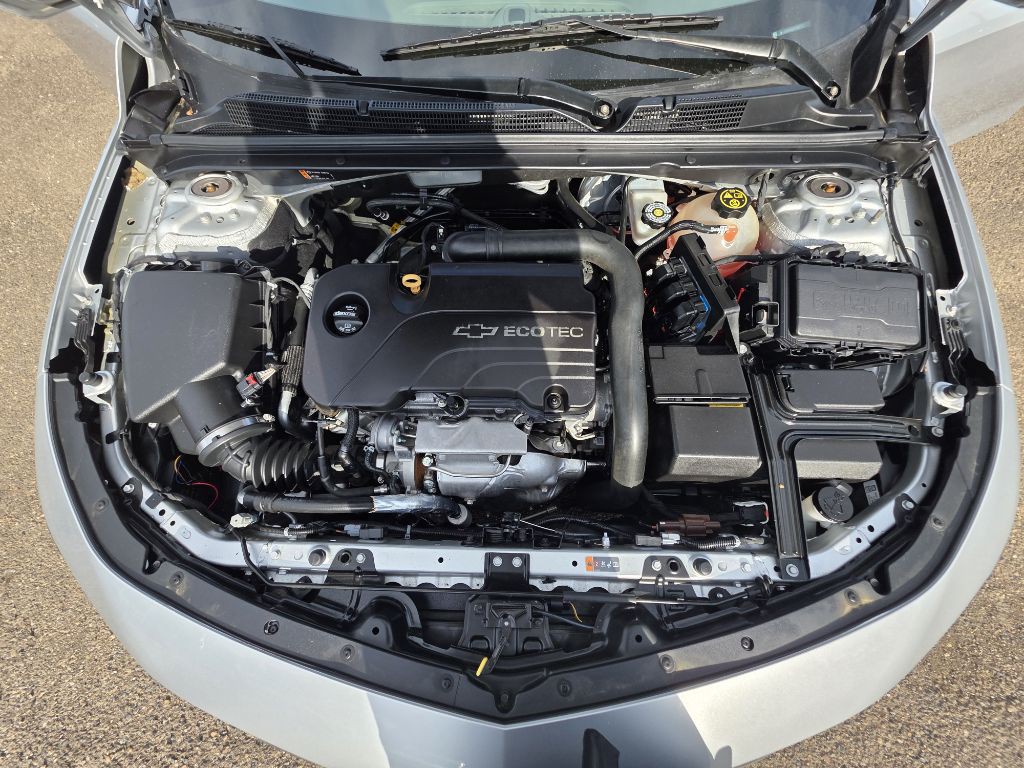 2017 Chevrolet Malibu Image 19
