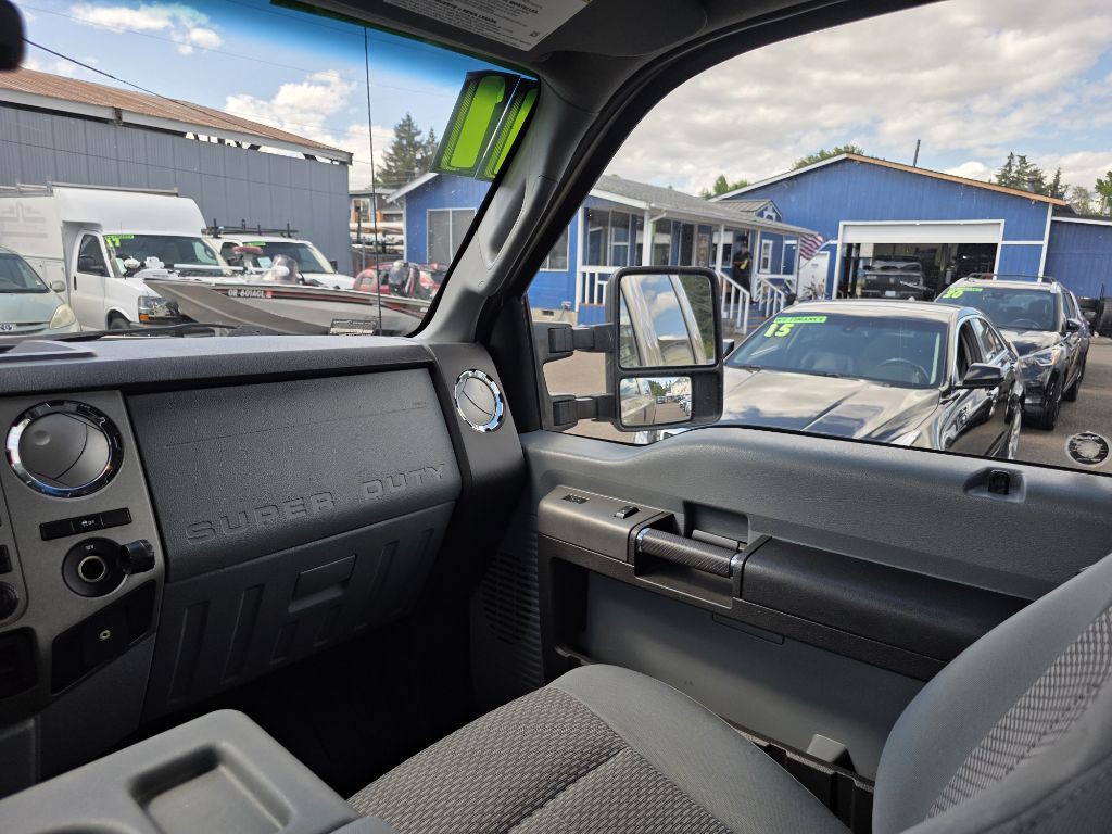 2011 Ford F-350 Image 11