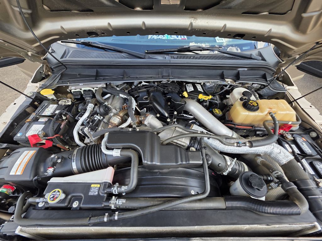 2011 Ford F-350 Image 18