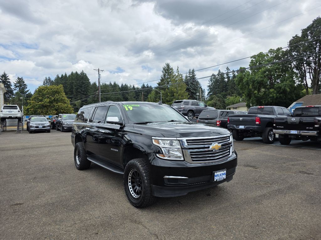 2019 Chevrolet Suburban Image 3