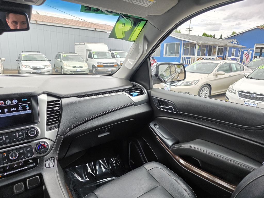 2019 Chevrolet Suburban Image 14