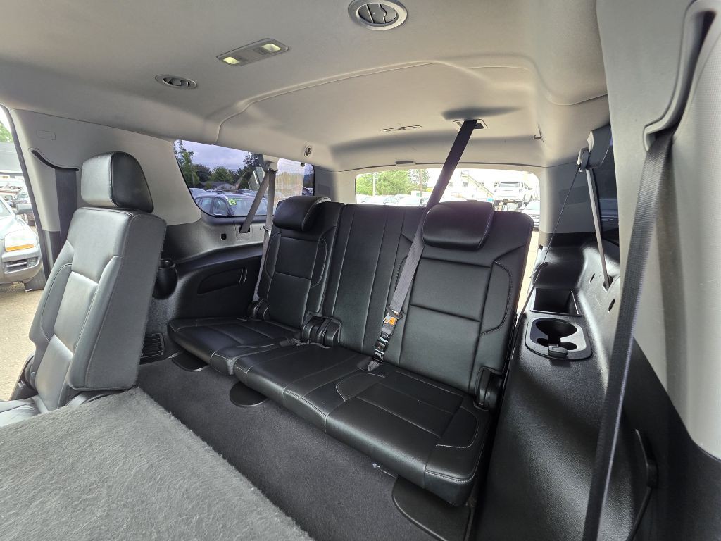2019 Chevrolet Suburban Image 19