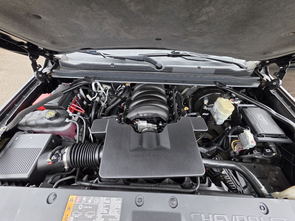 2019 Chevrolet Suburban Image 21