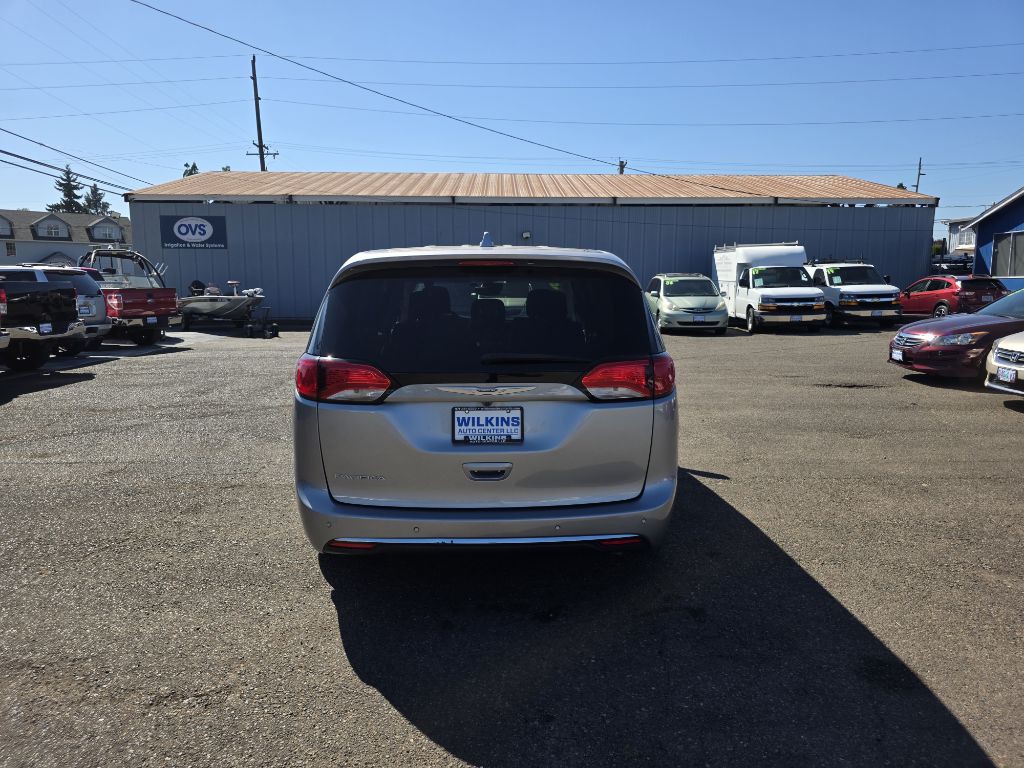 2019 Chrysler Pacifica Image 6