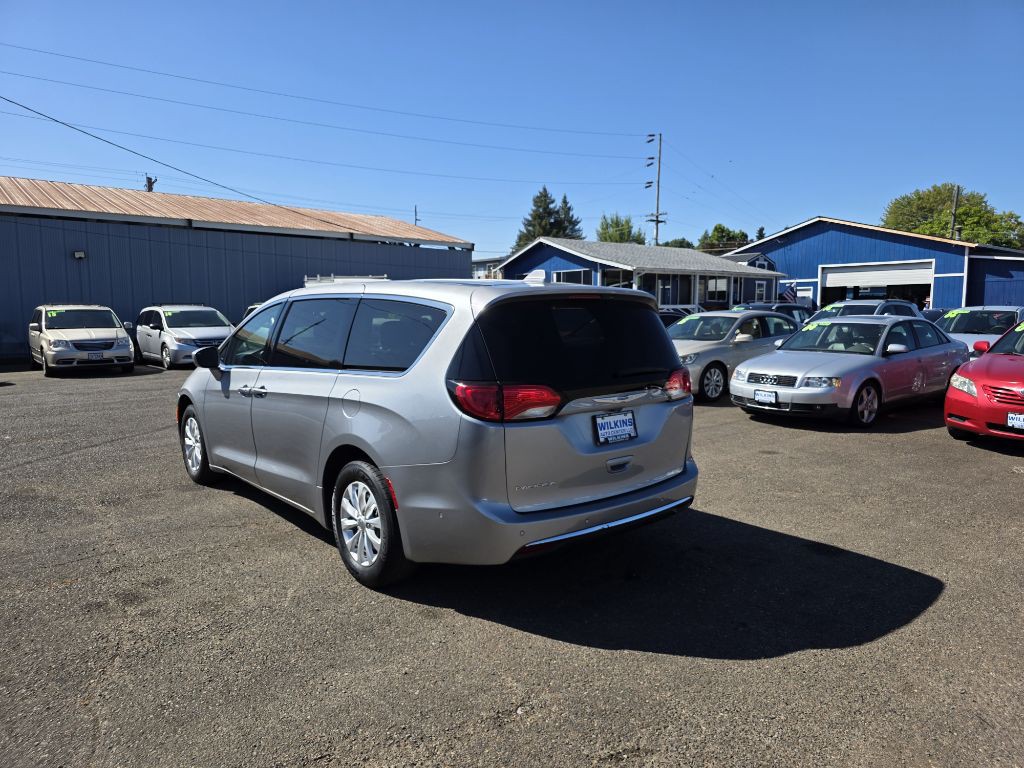 2019 Chrysler Pacifica Image 7