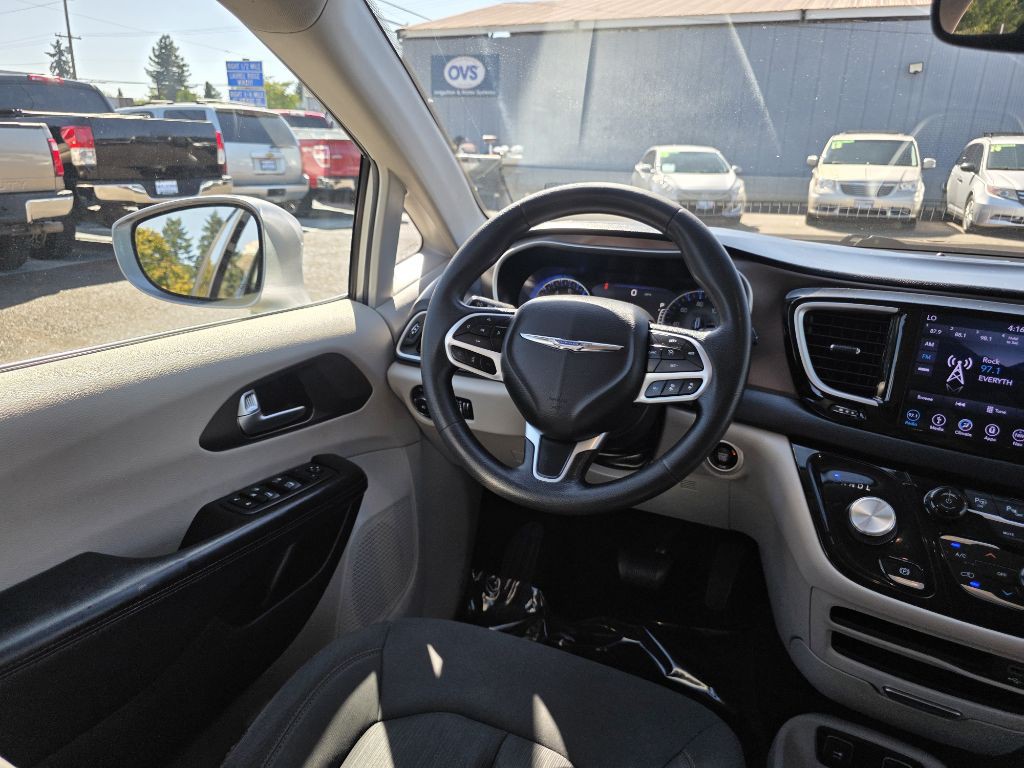 2019 Chrysler Pacifica Image 10