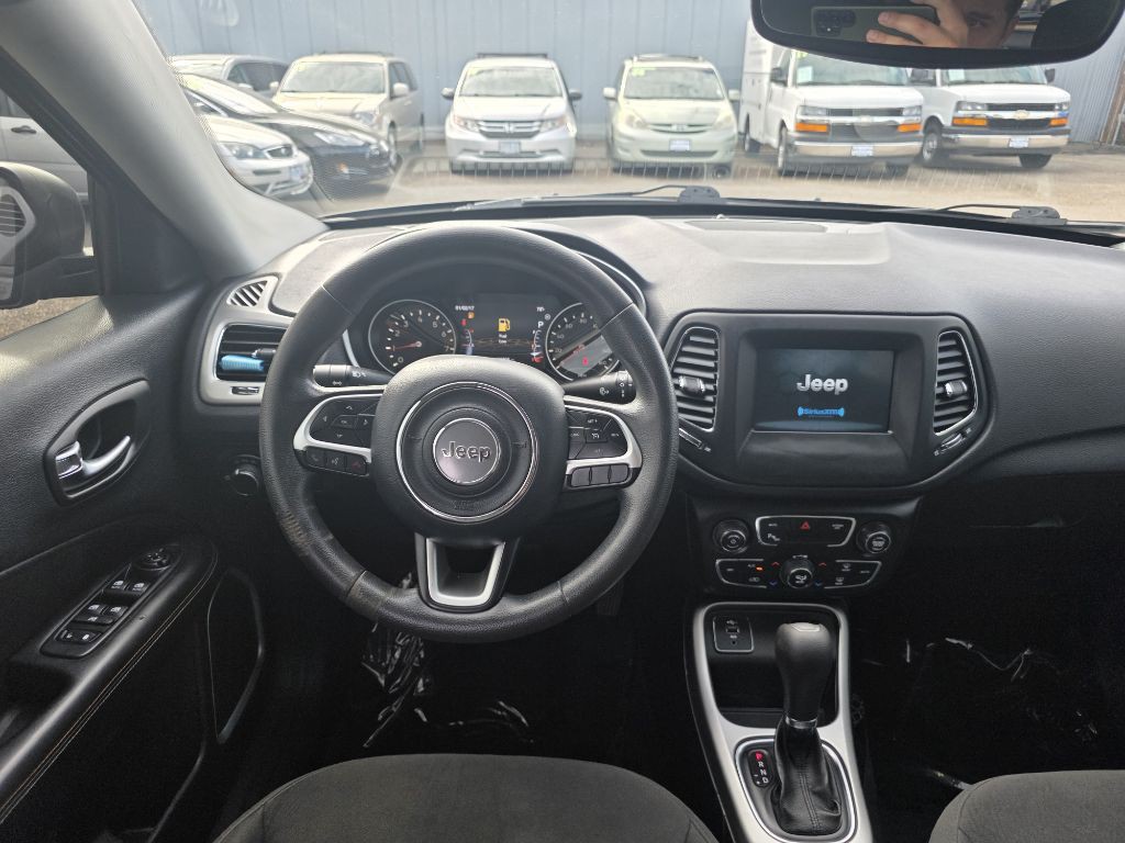2019 Jeep Compass Image 12