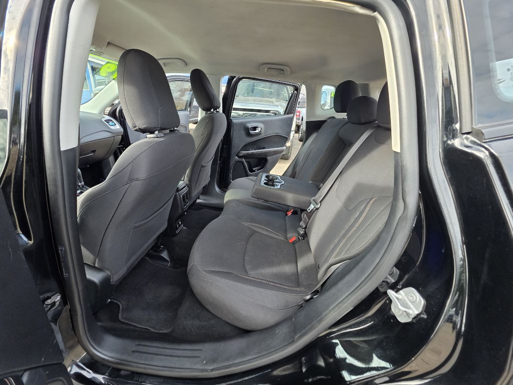 2019 Jeep Compass Image 17