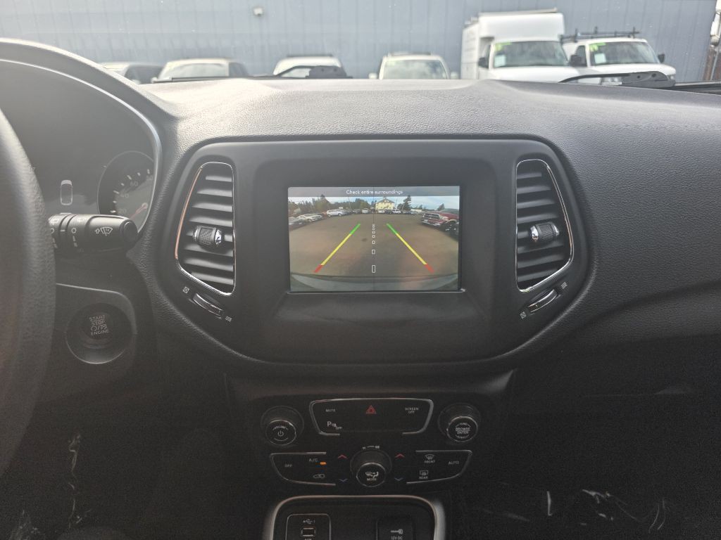 2019 Jeep Compass Image 18