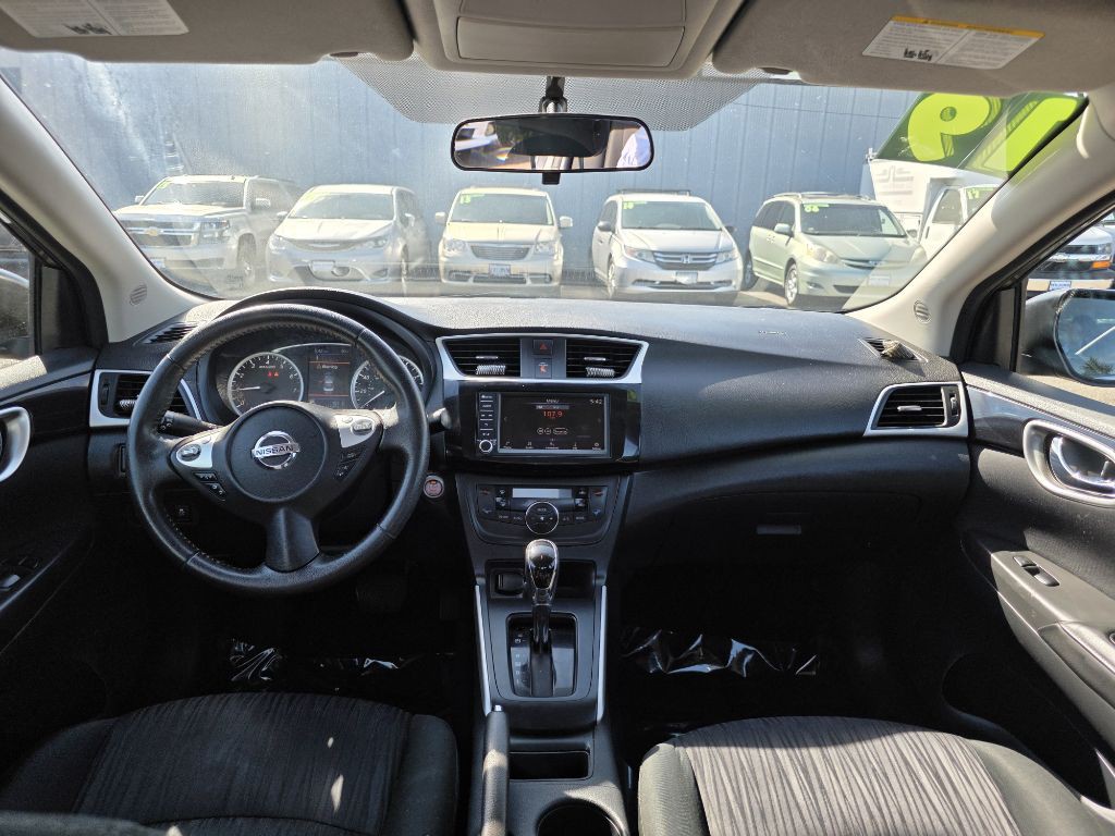 2019 Nissan Sentra Image 9