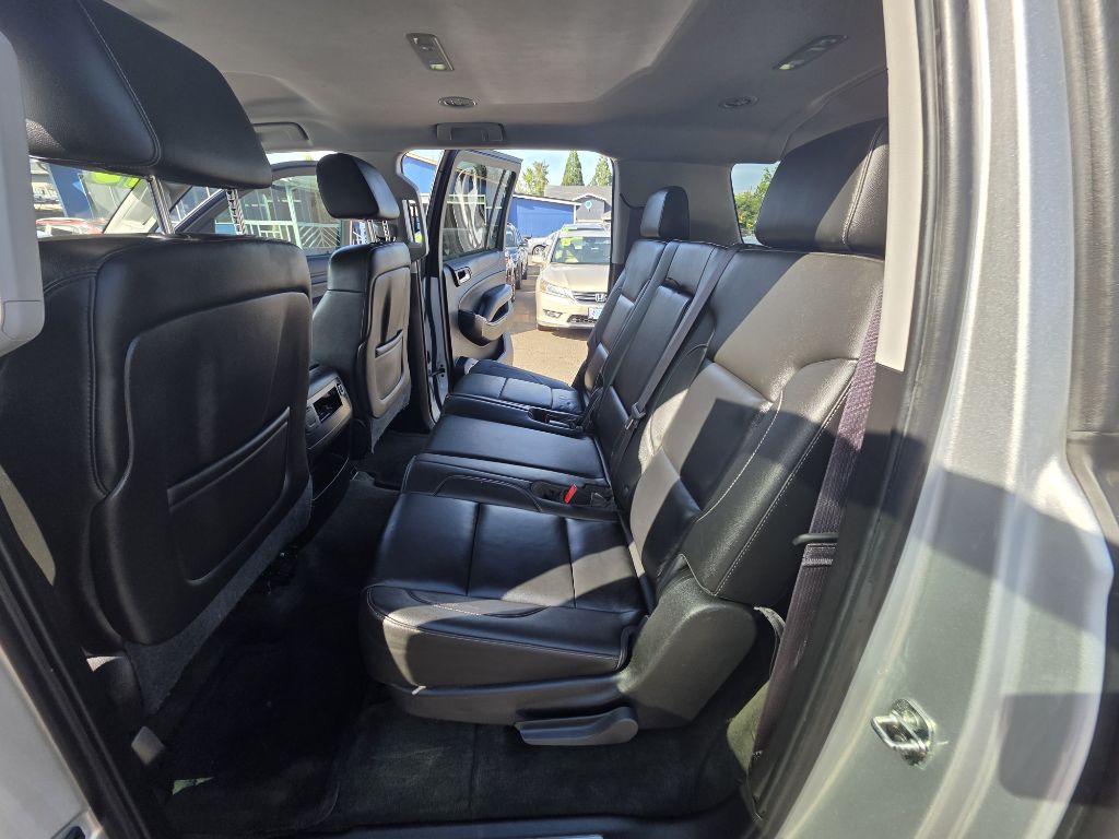 2015 Chevrolet Suburban Image 18