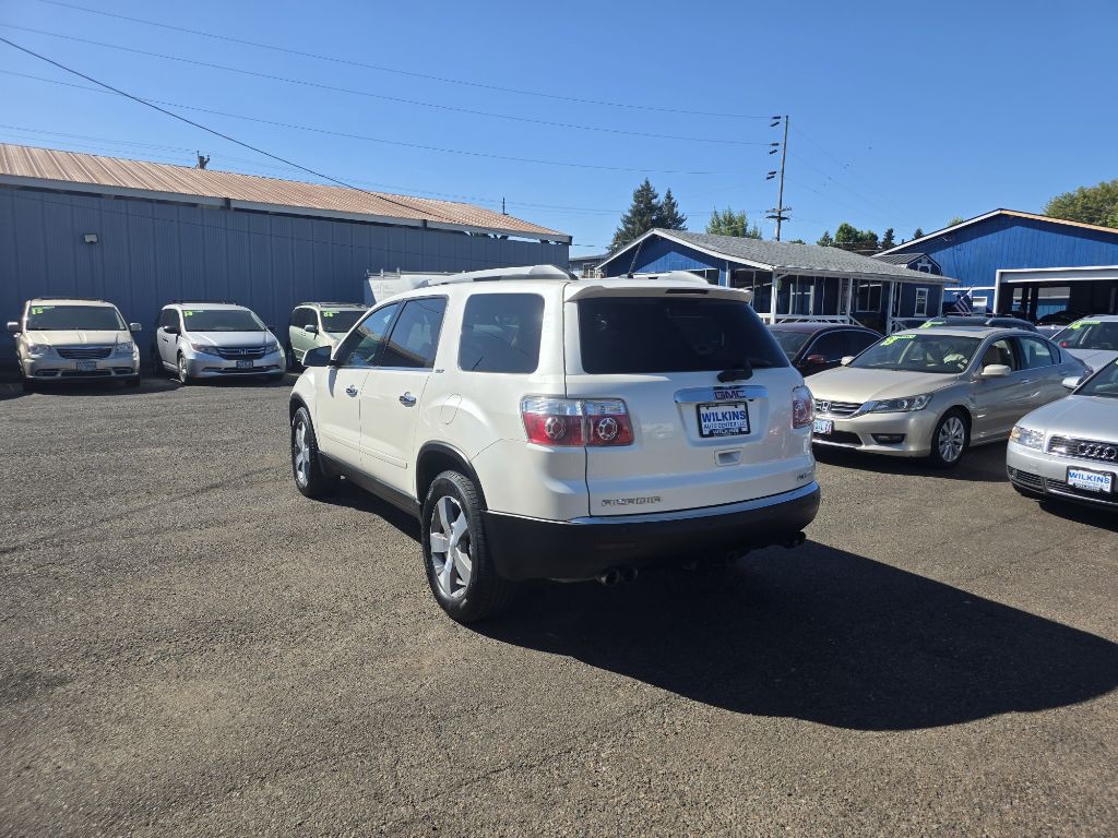 2011 GMC Acadia Image 7