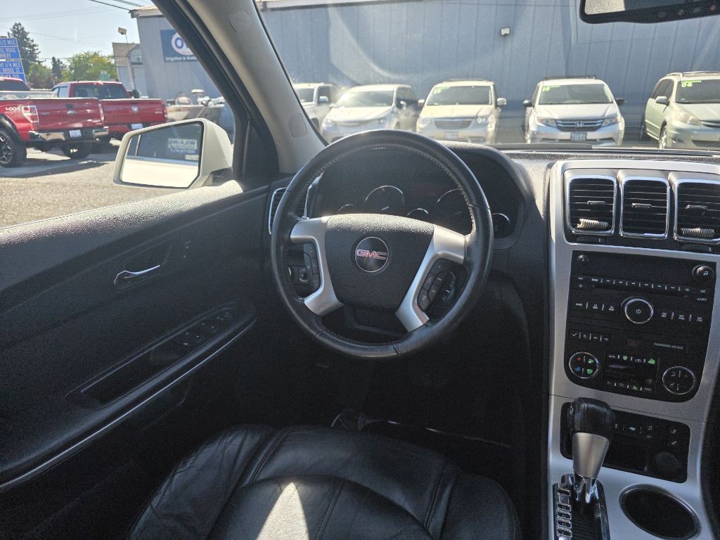 2011 GMC Acadia Image 10