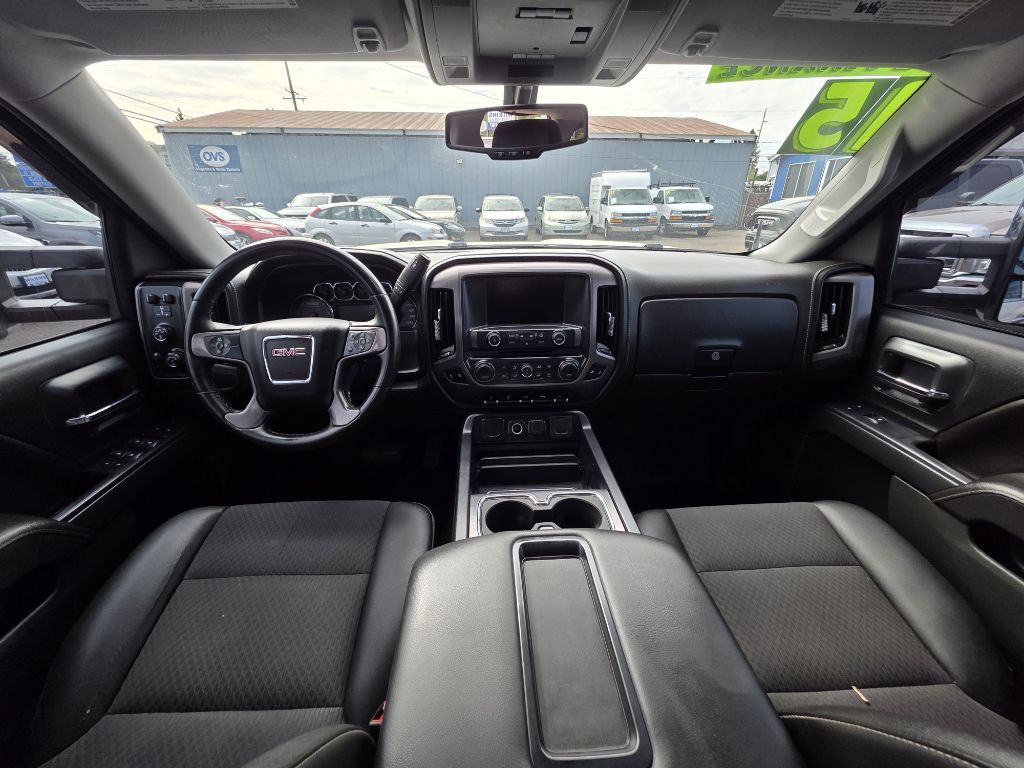 2015 GMC Sierra Image 9