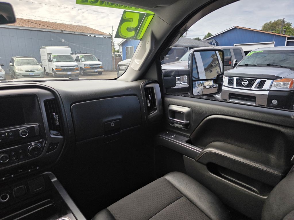 2015 GMC Sierra Image 14