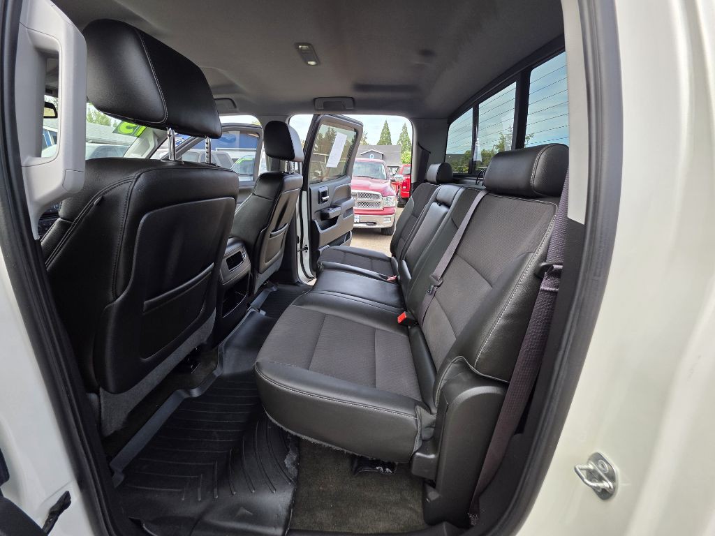 2015 GMC Sierra Image 18