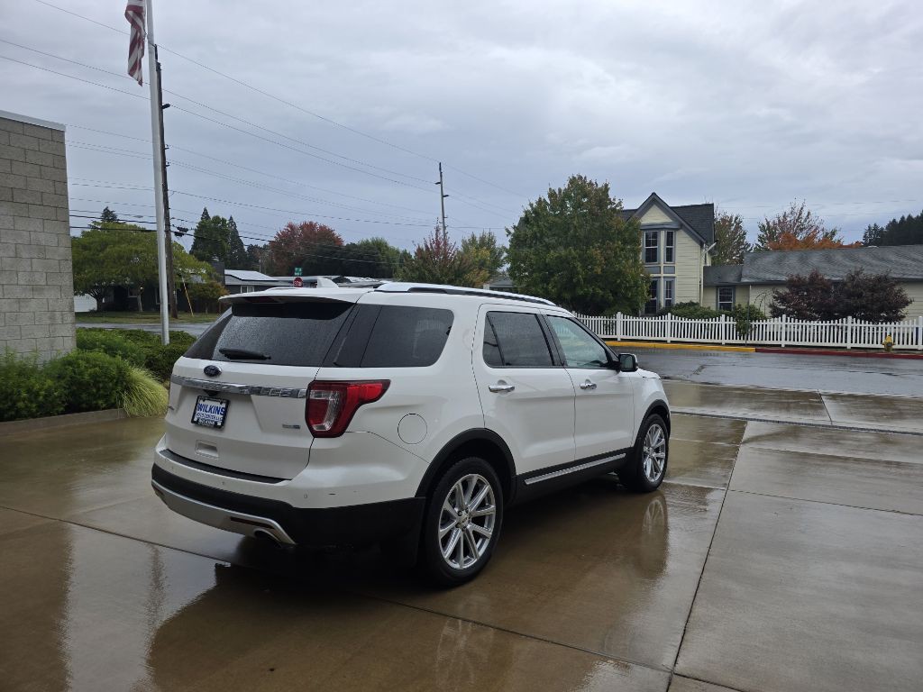 2017 Ford Explorer Image 5