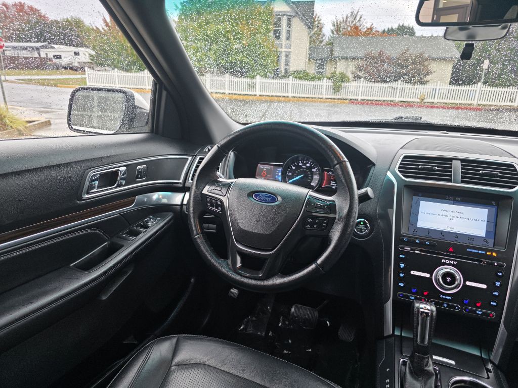 2017 Ford Explorer Image 12