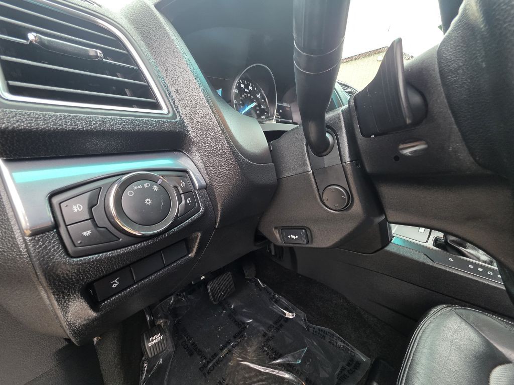 2017 Ford Explorer Image 13