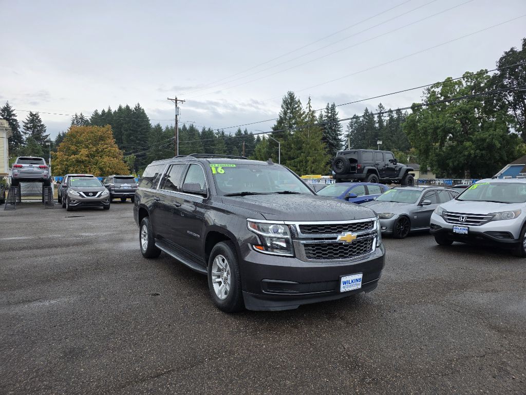 2016 Chevrolet Suburban Image 4