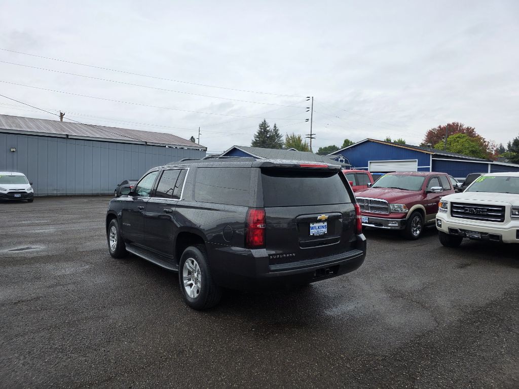 2016 Chevrolet Suburban Image 7