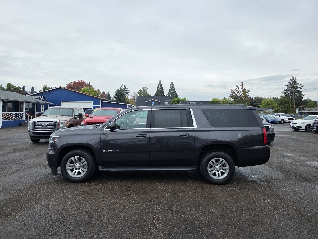 2016 Chevrolet Suburban Image 8