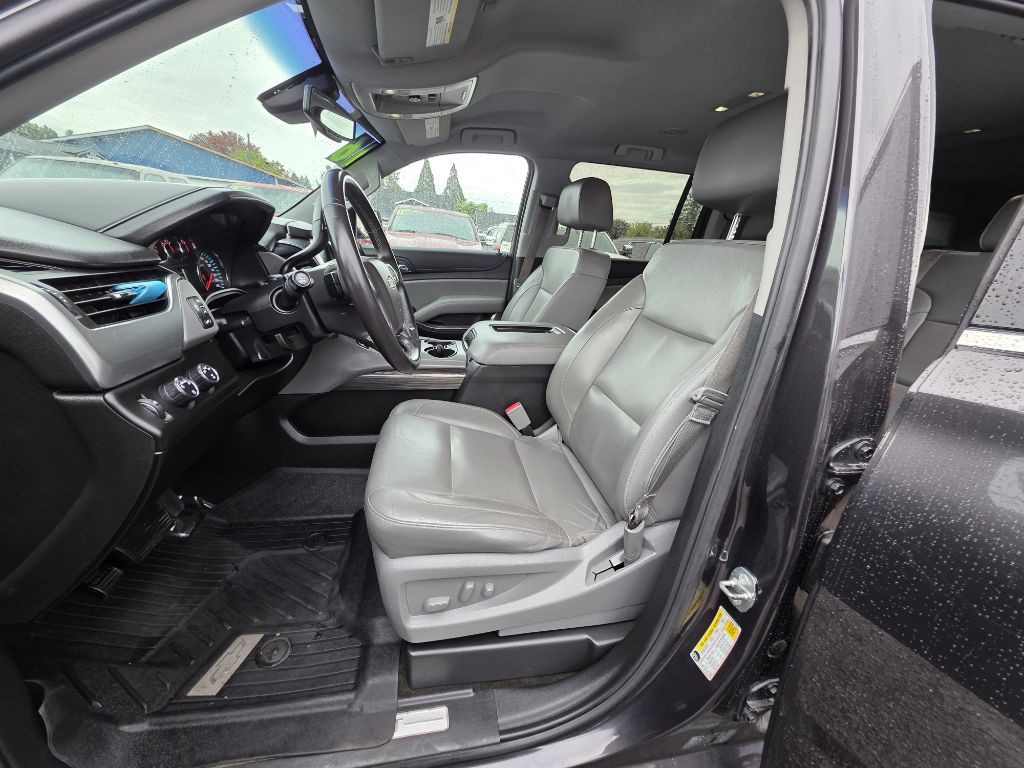 2016 Chevrolet Suburban Image 14
