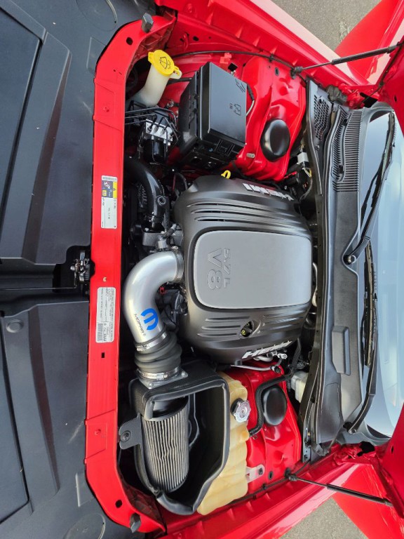 2014 Dodge Challenger Image 15