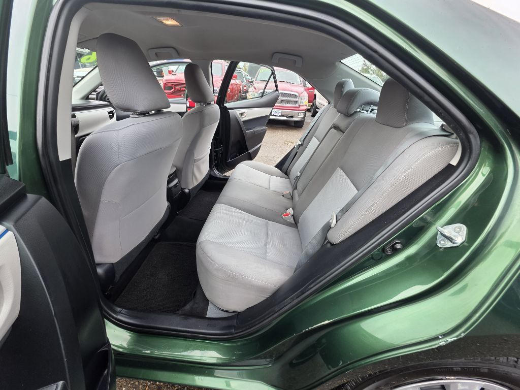 2016 Toyota Corolla Image 17